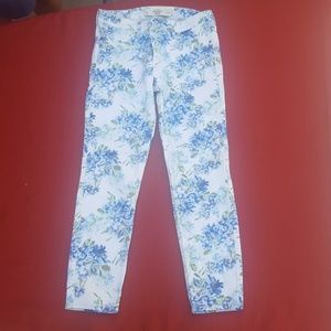 Floral jeans💙